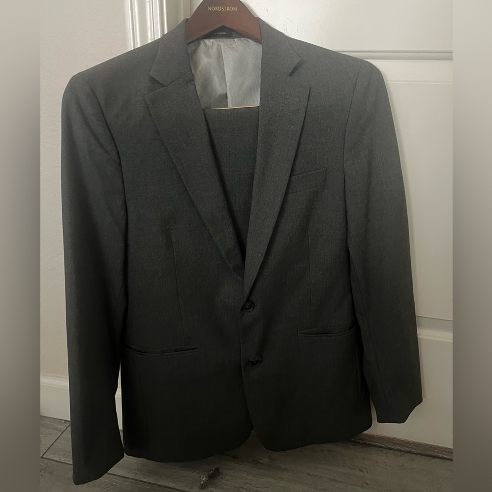 Men’s suit J Ferrer